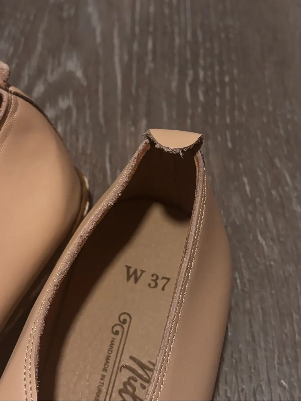 N/A comfortable beige